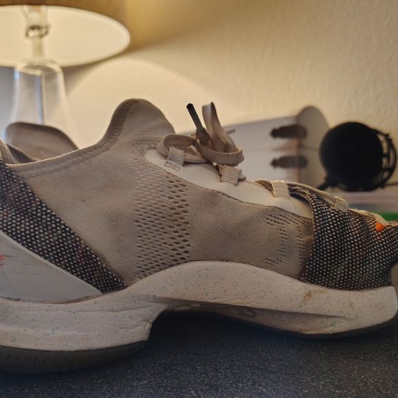 Under Armour Gray and White Sneakers - Picture 3 of 5